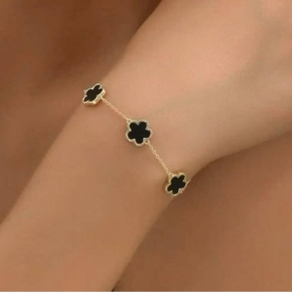 Gold Plated Clover BLACK Bracelet stainless steel 5 Petals Unisex Womens
Mens - Picture 1 of 4